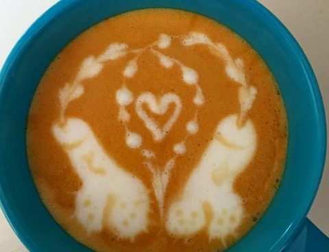 Ein Kaffee mit Crème, Zucker und Penis bitte!